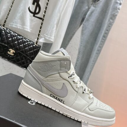 Chanel x AJ 1s sneakers top quality size: 35-39 (40.41 can be customized) note shoes size when you fill shipping address