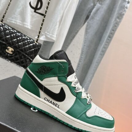 Chanel x AJ 1s sneakers top quality size: 35-39 (40.41 can be customized) note shoes size when you fill shipping address