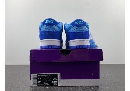 Nike SB Dunk Low Blue Raspberry