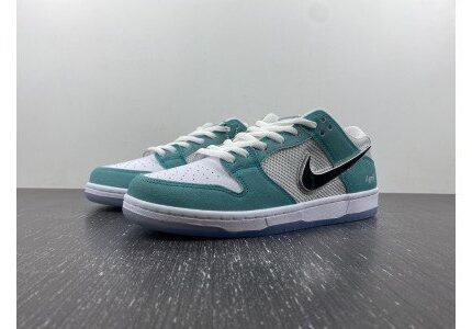 Nike Dunk Low April Skateboards